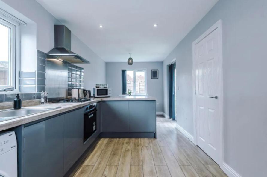 Lux 3 Bed 10 Mins From Centre - Parking & Netflix Villa Manchester Eksteriør billede