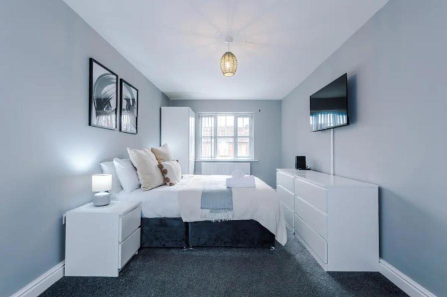Lux 3 Bed 10 Mins From Centre - Parking & Netflix Villa Manchester Eksteriør billede