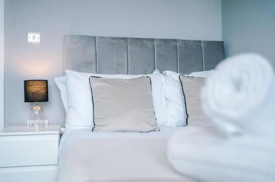 Lux 3 Bed 10 Mins From Centre - Parking & Netflix Villa Manchester Eksteriør billede
